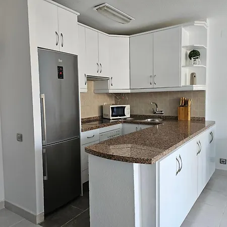 Laguna Apartment *